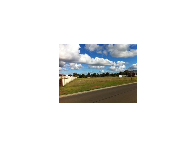 9 Killarney Drive, Melton VIC 3337