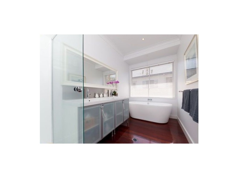 17 Pardalote Drive, Brookwater QLD 4300