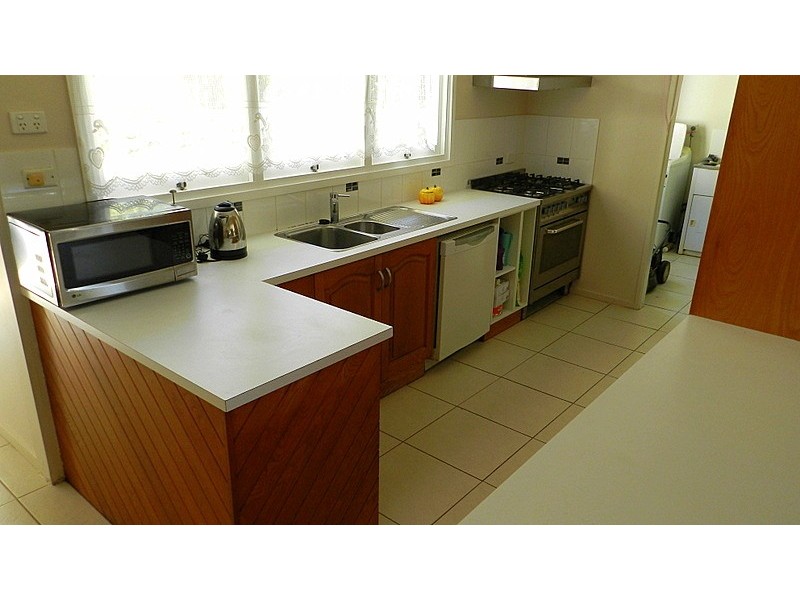 36 Wellington Street, Mundingburra QLD 4812