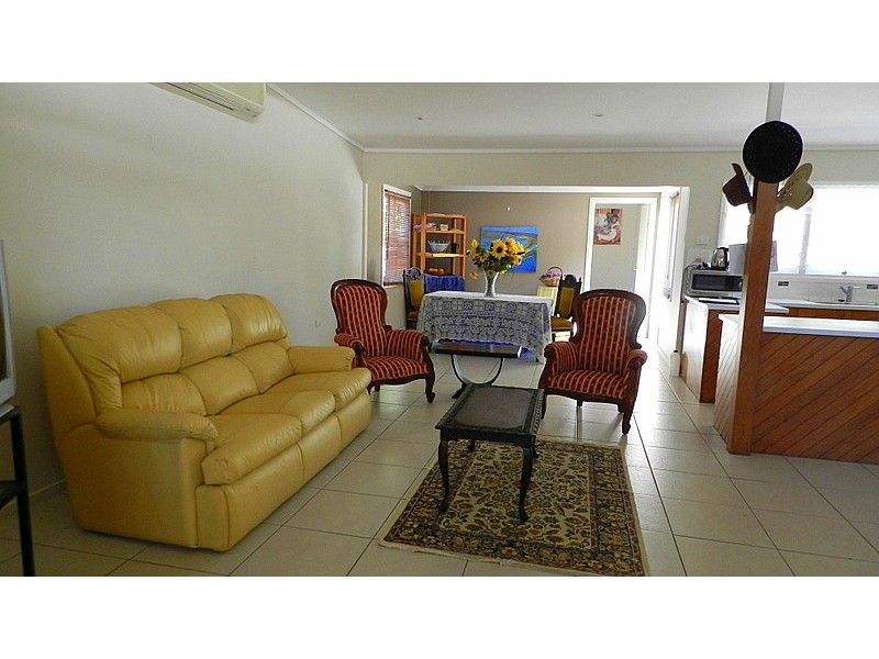 36 Wellington Street, Mundingburra QLD 4812