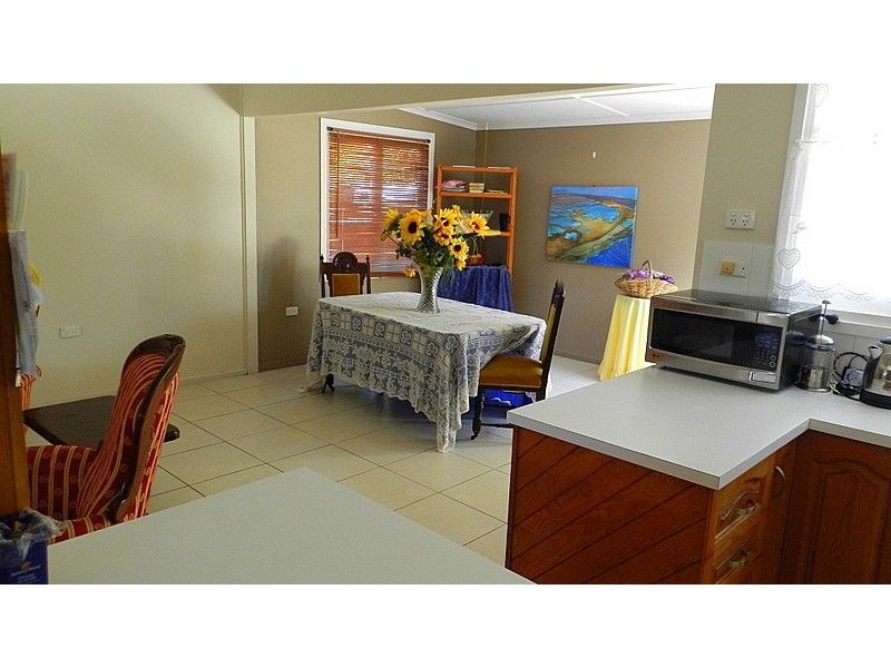 36 Wellington Street, Mundingburra QLD 4812