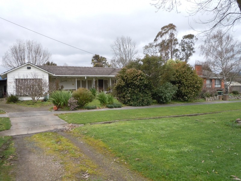 118 Main Street, Yinnar VIC 3869