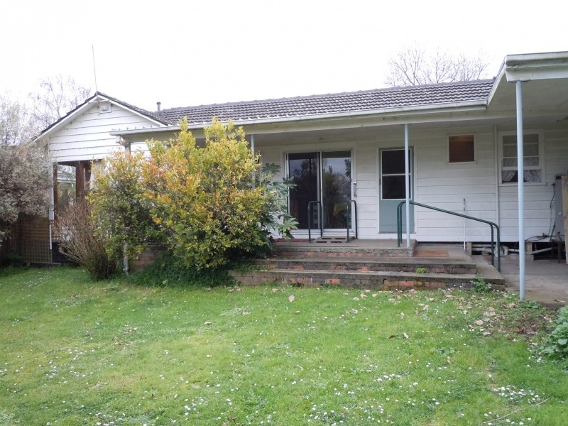 118 Main Street, Yinnar VIC 3869