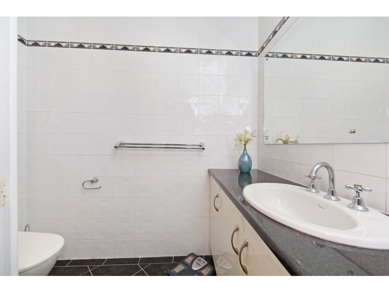 19 Swan Street, Grange SA 5022