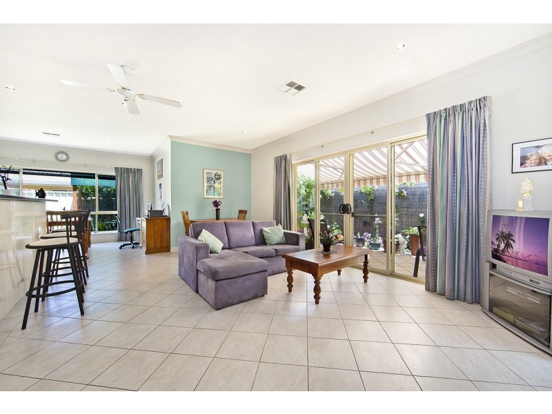 19 Swan Street, Grange SA 5022