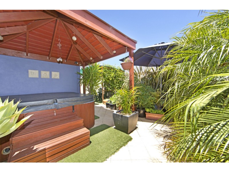 19 Swan Street, Grange SA 5022