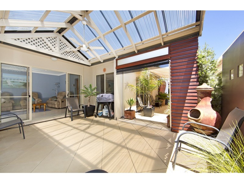 19 Swan Street, Grange SA 5022