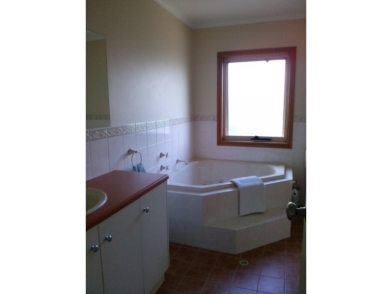 5 Gosling Court, Williamstown SA 5351