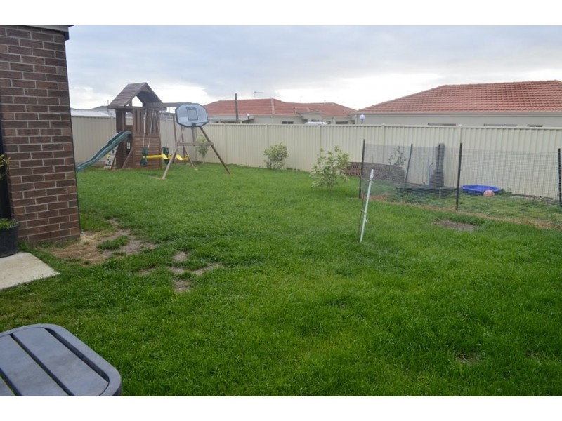 18 Stella Drive, Delacombe VIC 3356