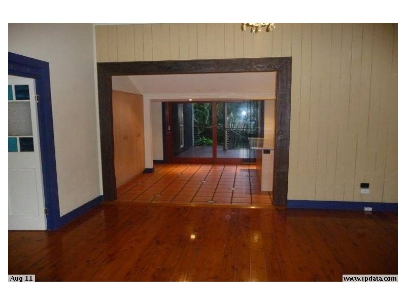 36 Johnston Street, Southport QLD 4215