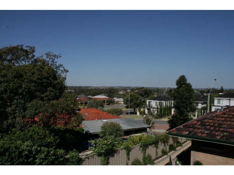 112A Jackson Avenue, Karrinyup WA 6018