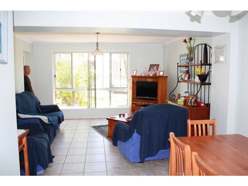 18/105 Ridgeway Avenue, Southport QLD 4215