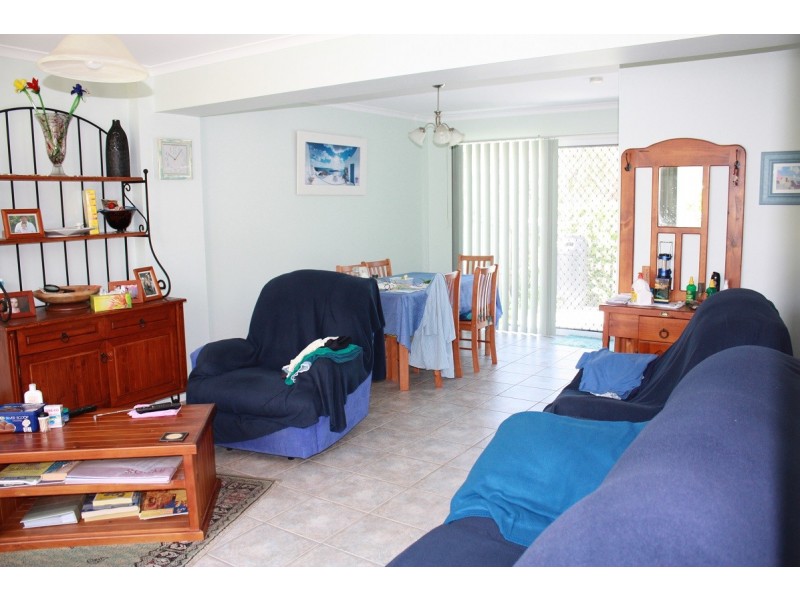 18/105 Ridgeway Avenue, Southport QLD 4215