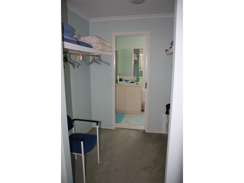 18/105 Ridgeway Avenue, Southport QLD 4215