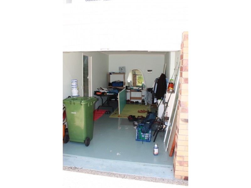 18/105 Ridgeway Avenue, Southport QLD 4215