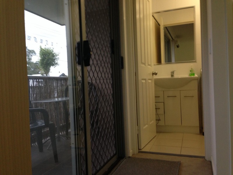 2/1 Victoria Street, Fairfield QLD 4103