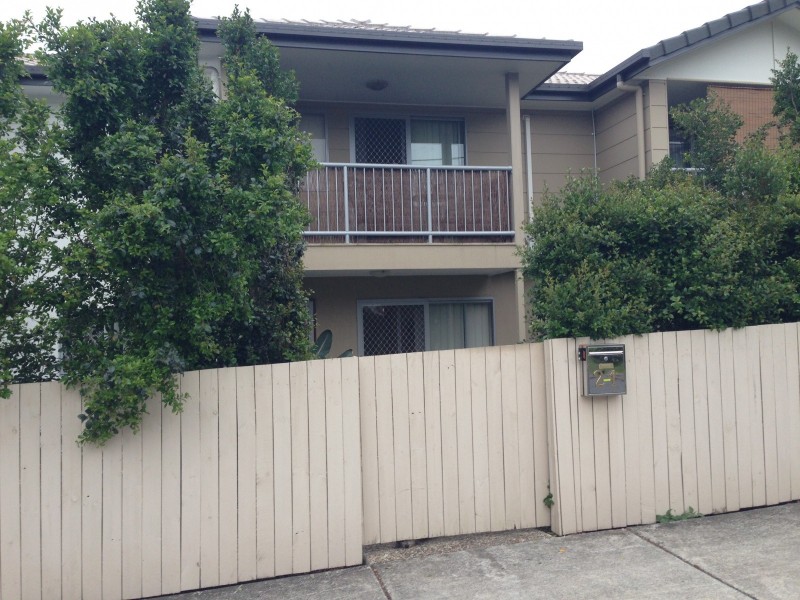 2/1 Victoria Street, Fairfield QLD 4103