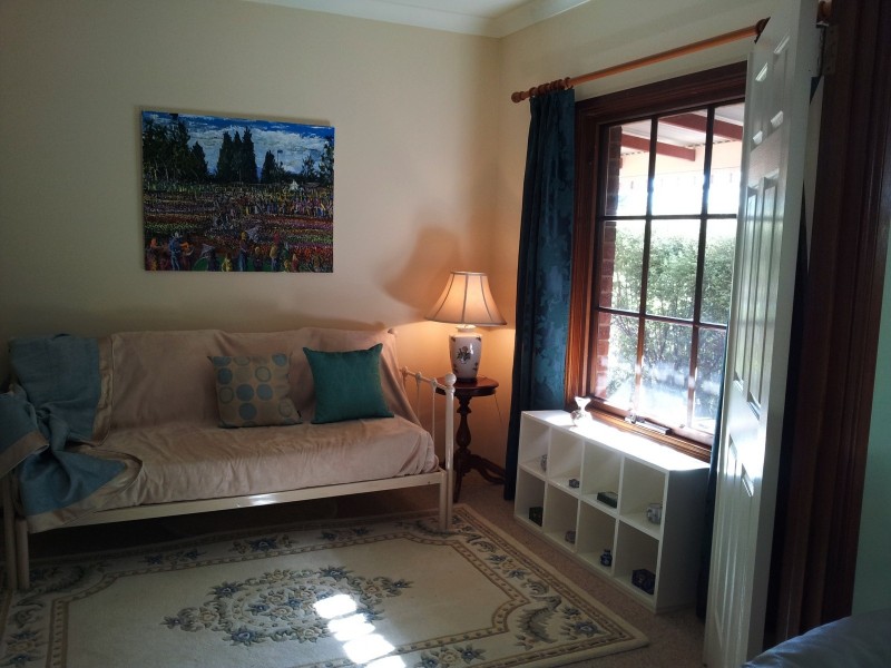 12 Lind Street, Gundaroo NSW 2620