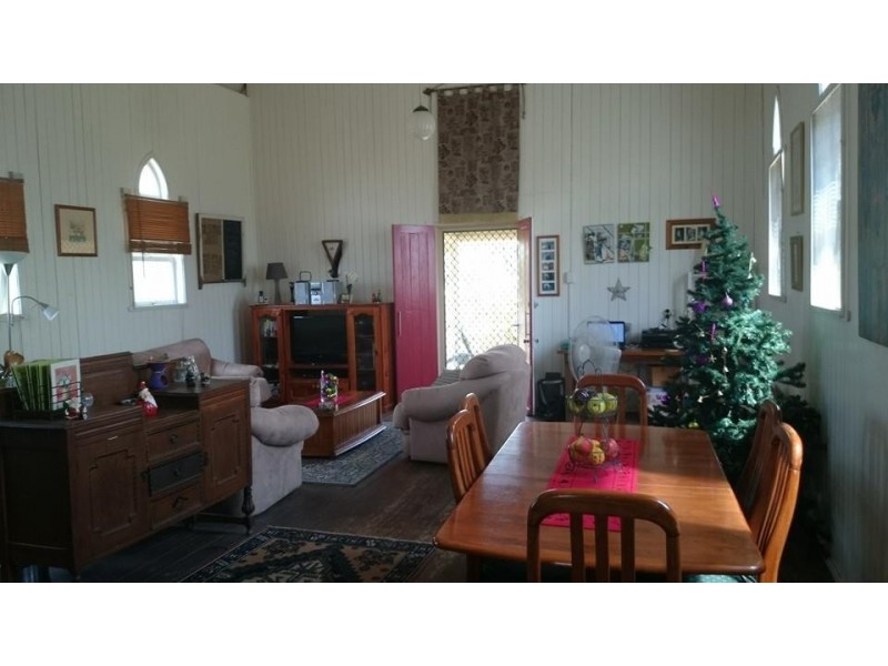 10 Crawford Street, Torbanlea QLD 4662