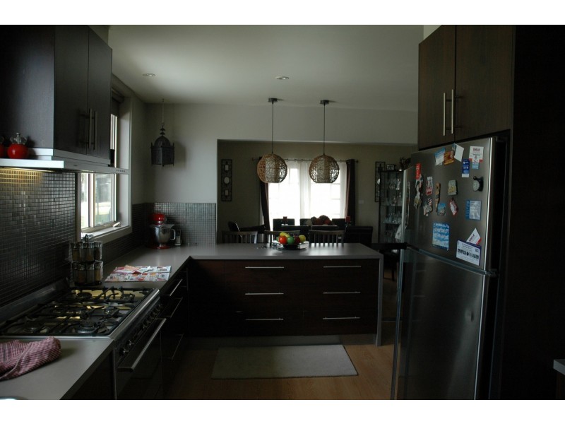 9 Heather Grove, Cranbourne East VIC 3977