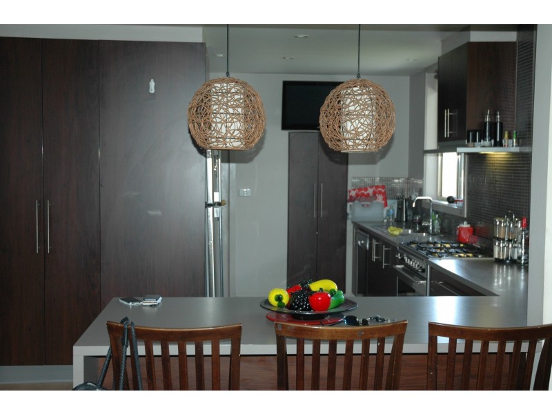 9 Heather Grove, Cranbourne East VIC 3977