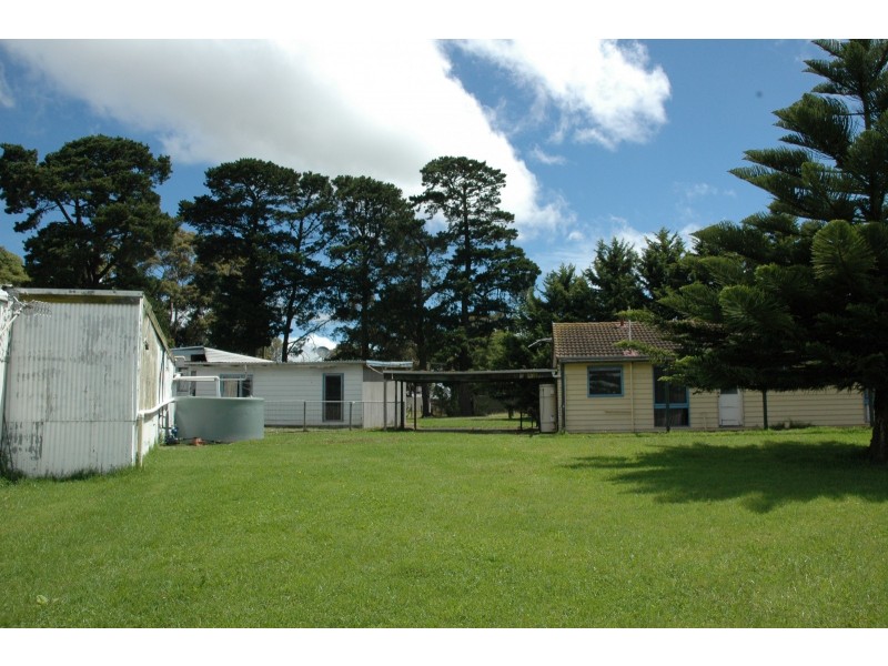 9 Heather Grove, Cranbourne East VIC 3977