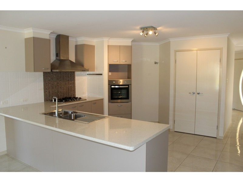 62 Taylor Road, Veteran QLD 4570