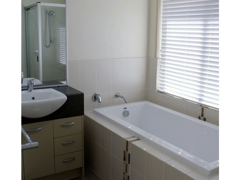 62 Taylor Road, Veteran QLD 4570