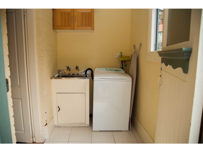 12 Commercial Road, North Hobart TAS 7000