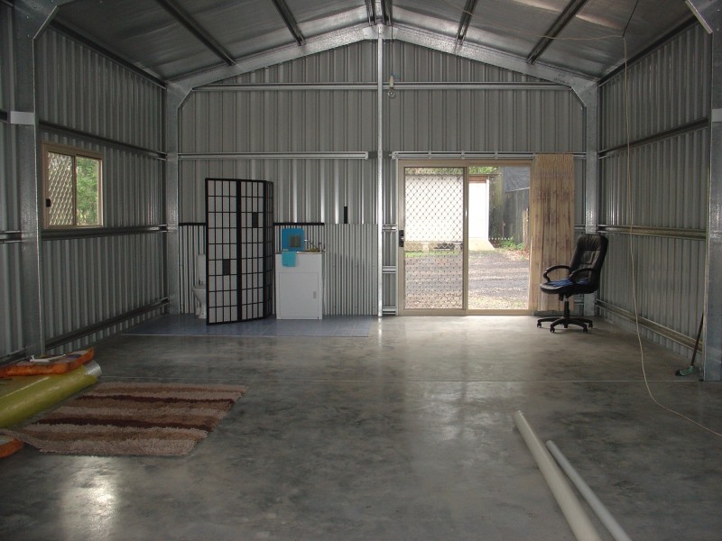 19 Third Avenue, Barellan Point QLD 4306