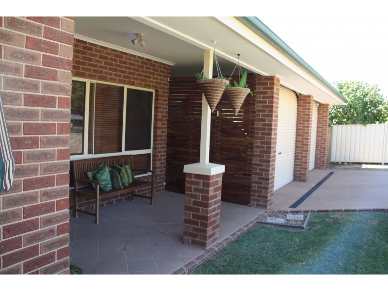 60 Falcon Circuit, Wodonga VIC 3690