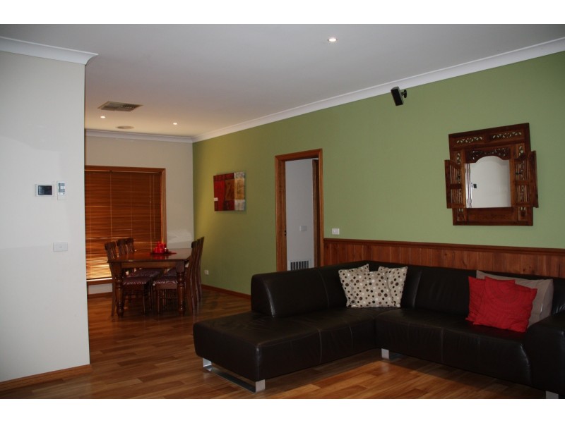 60 Falcon Circuit, Wodonga VIC 3690