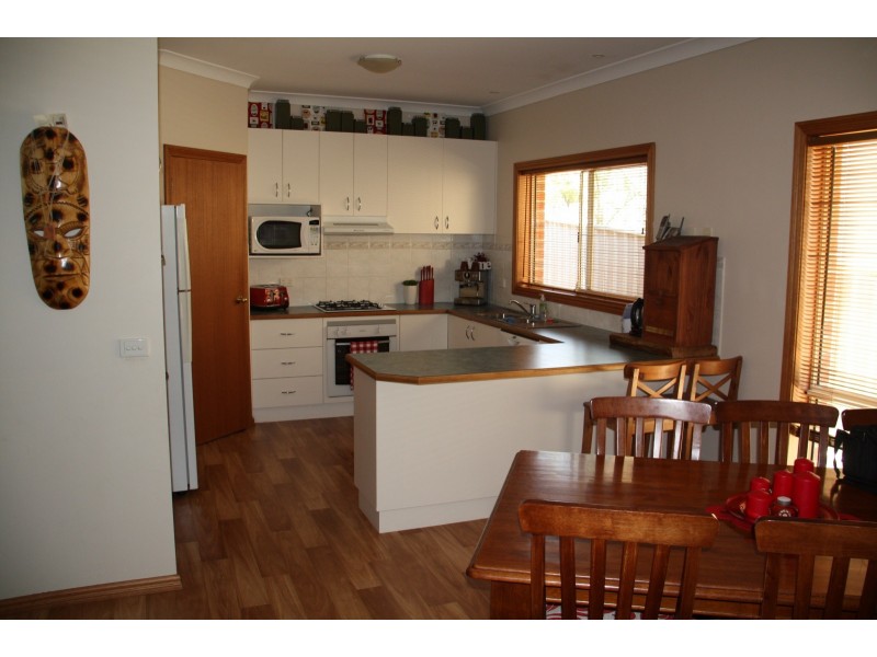 60 Falcon Circuit, Wodonga VIC 3690