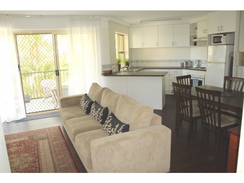 5/60 Lower Gay Terrace, Caloundra QLD 4551