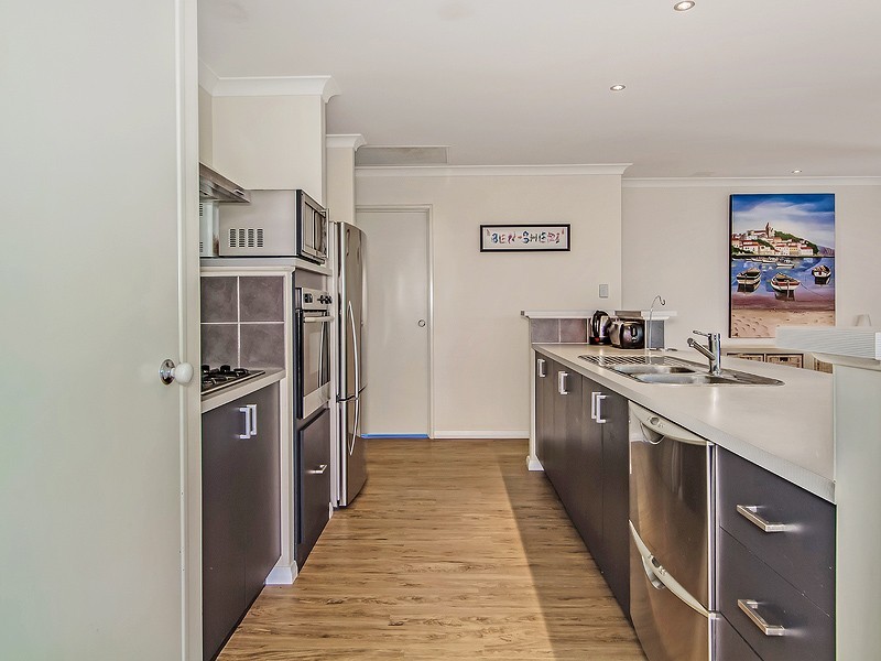 6 Tillery Way, Secret Harbour WA 6173
