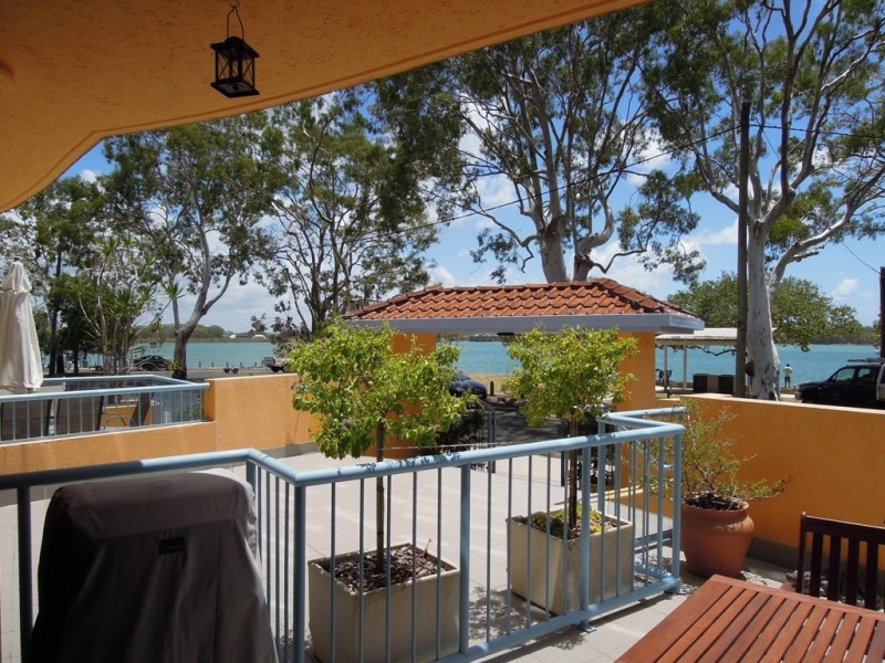 1/12 Picnic Point Esplanade, Maroochydore QLD 4558