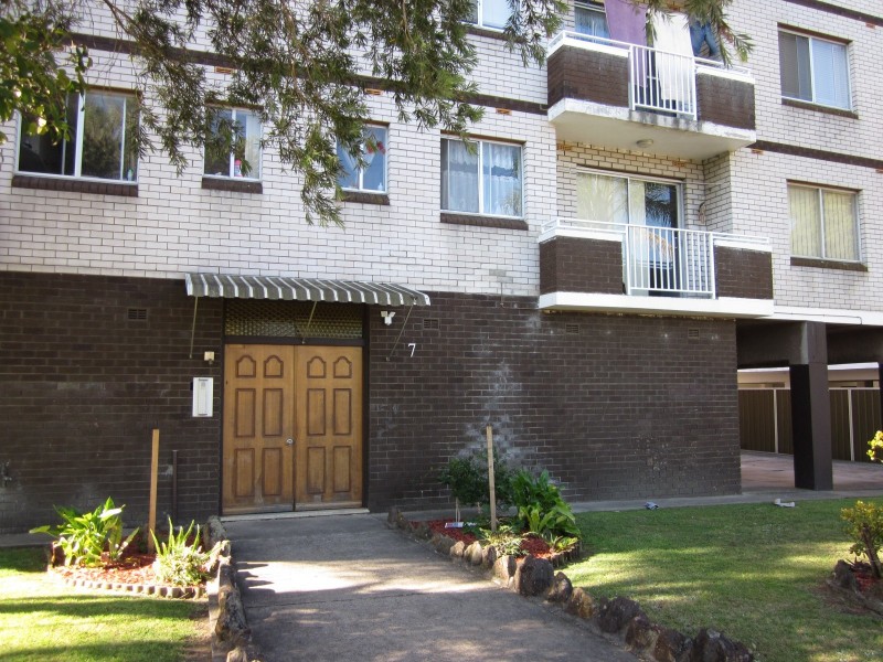 9/7 Carramar Avenue, Carramar NSW 2163