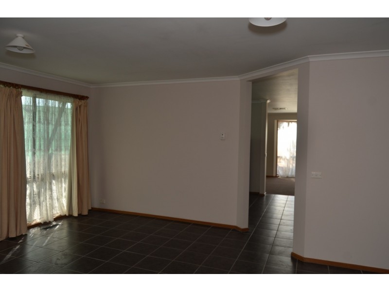 31 Kingsley Drive, Sunbury VIC 3429