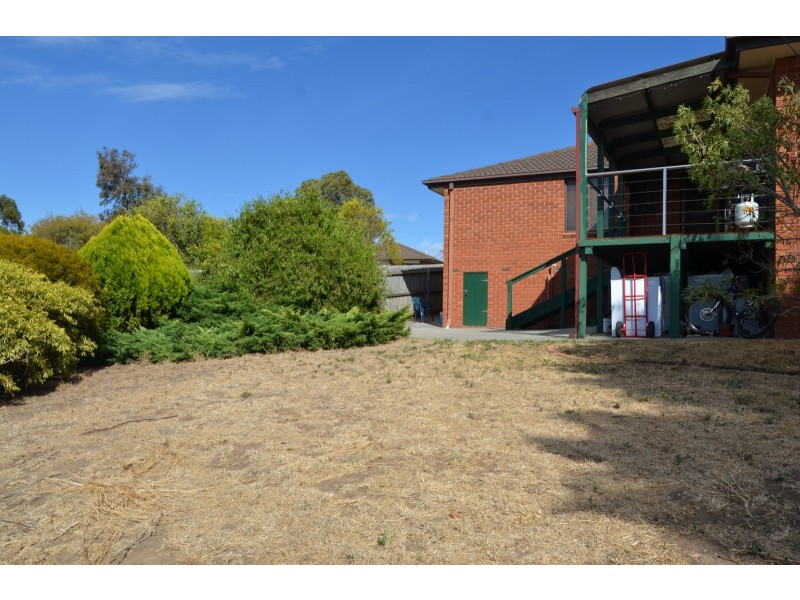 31 Kingsley Drive, Sunbury VIC 3429