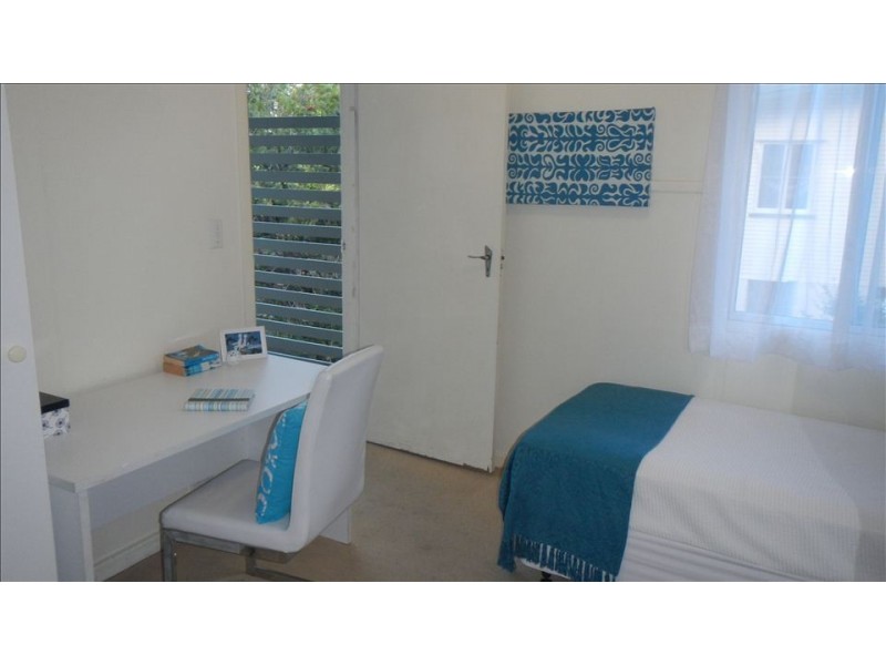 92 Raeburn Street, Manly West QLD 4179