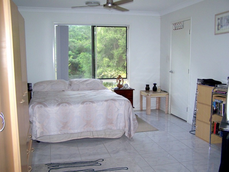 14 Torridon Close, Chapel Hill QLD 4069