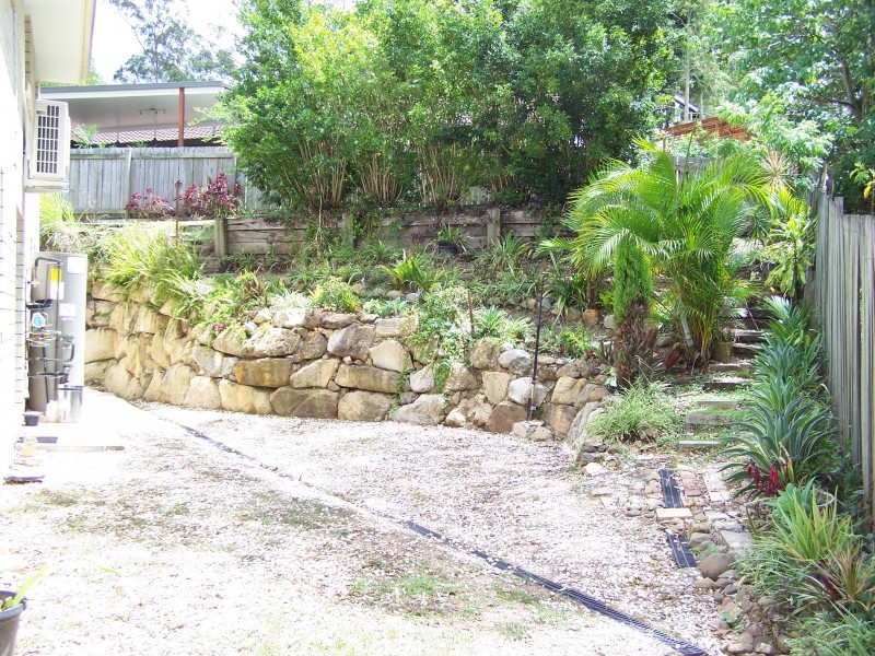 14 Torridon Close, Chapel Hill QLD 4069