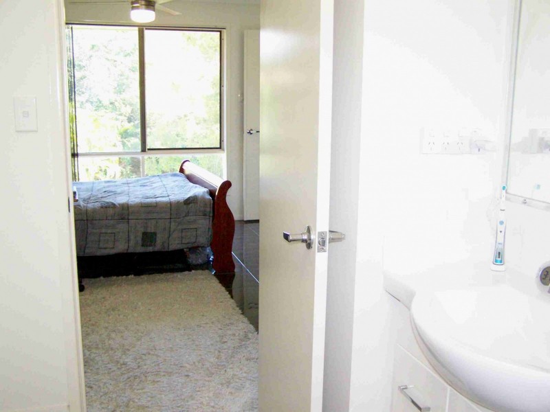 14 Torridon Close, Chapel Hill QLD 4069
