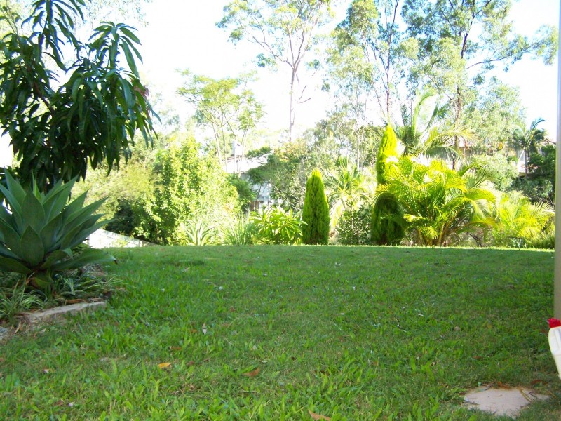 14 Torridon Close, Chapel Hill QLD 4069