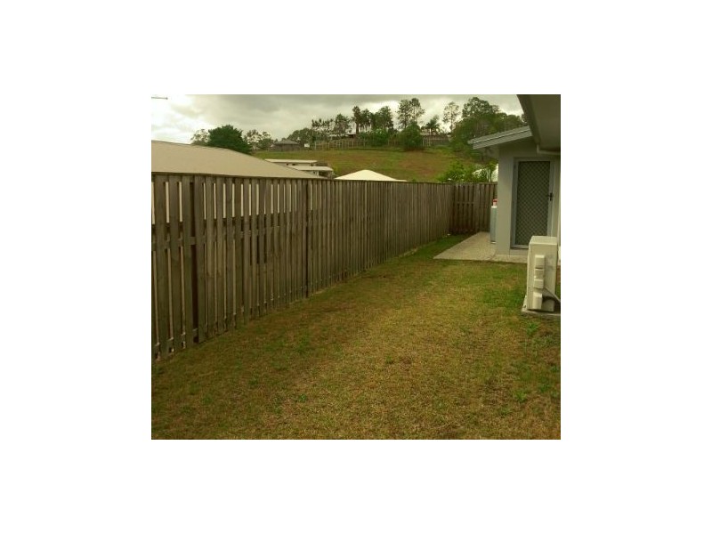 15 Bushland Place, Maudsland QLD 4210