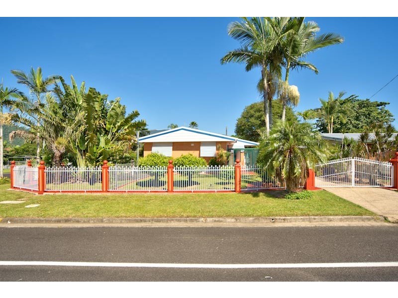 129 Jensen Street, Whitfield QLD 4870