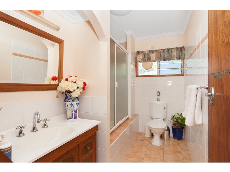 129 Jensen Street, Whitfield QLD 4870