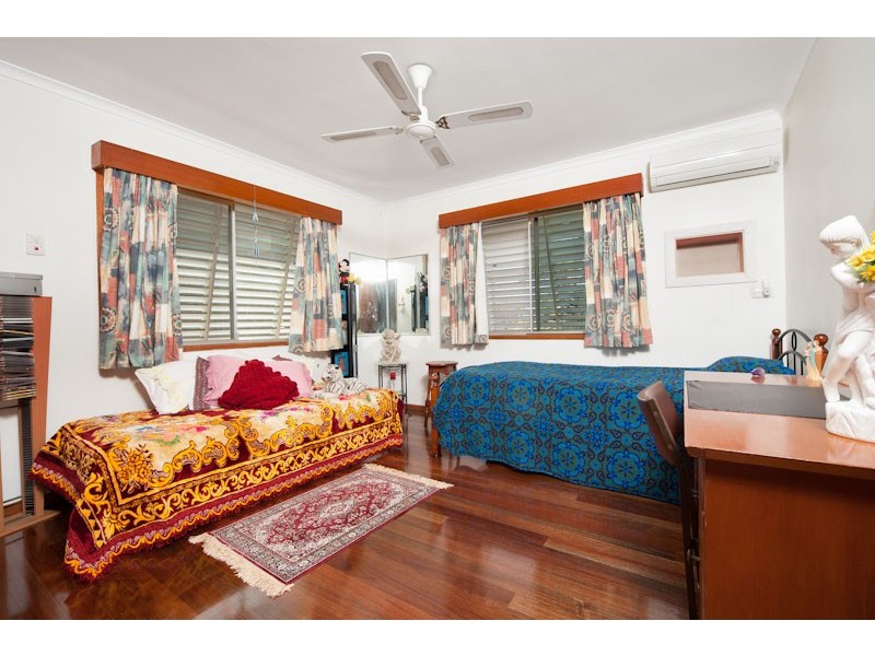 129 Jensen Street, Whitfield QLD 4870