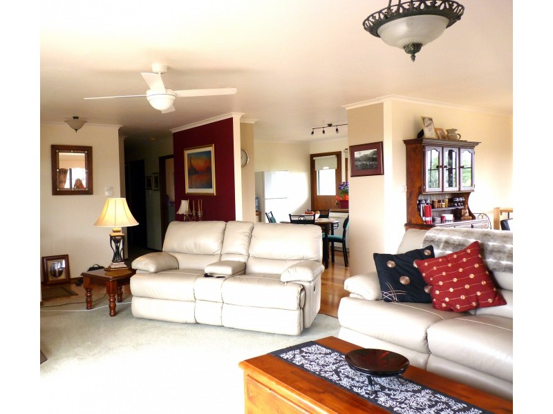 95 One Chain Road, Arawata VIC 3951