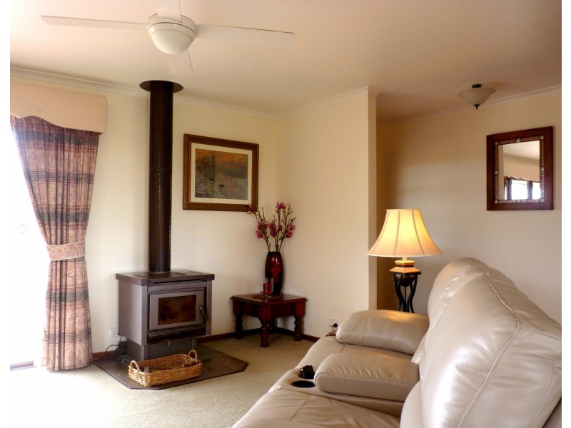 95 One Chain Road, Arawata VIC 3951